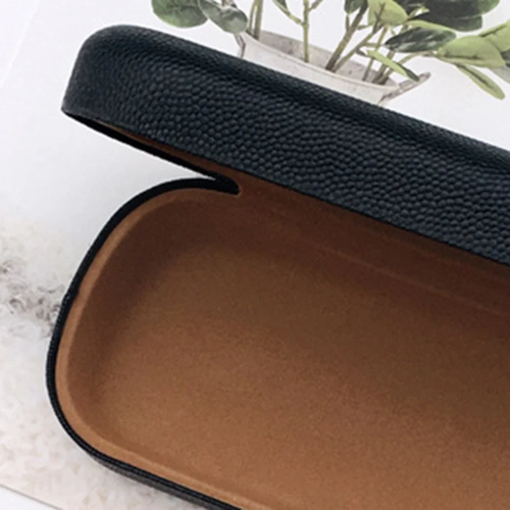 Fashionable PU Leather Eyewear Case Cute Print Magnetic Storage Box Premium Pressure Resistant Sunglasses Case Bear Pattern